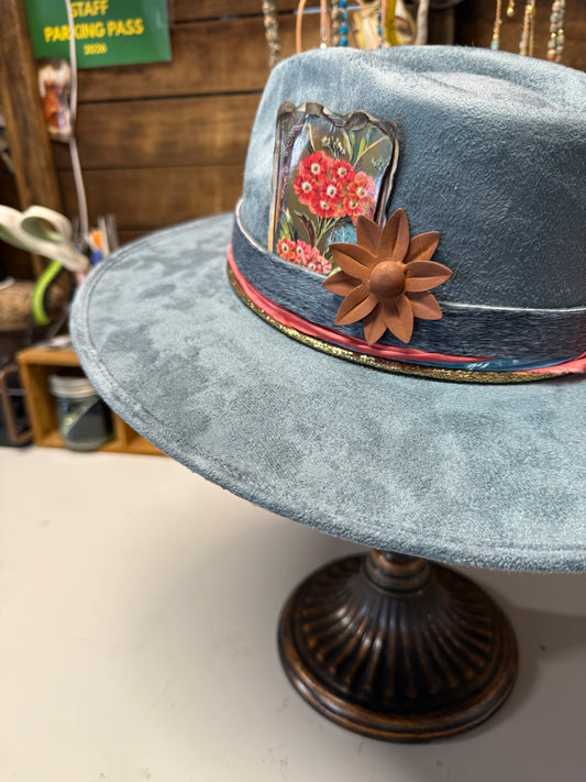 1- The Desert Bloom Hat