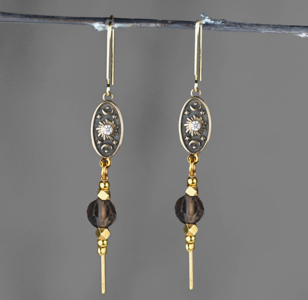 Vintage Cast Sun & Moon
W/Semi Precious Stick
Option Earring